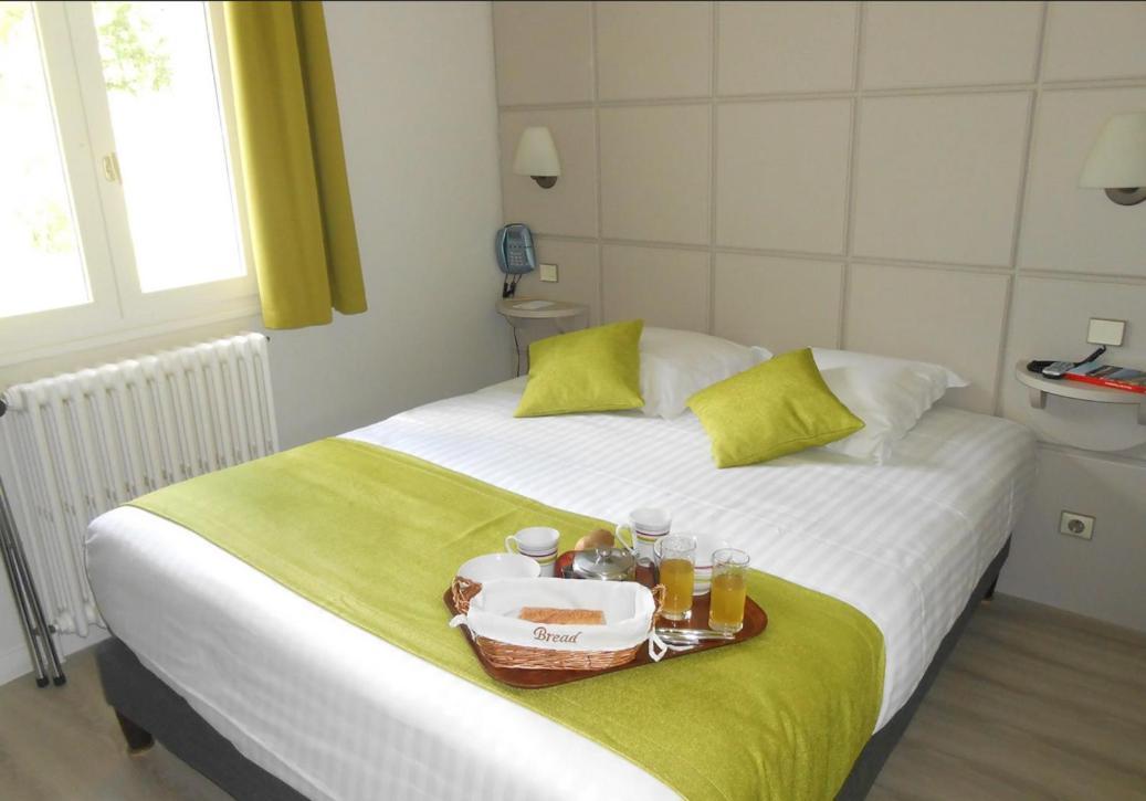 Logis Hotel Le Relais Du Bois Vialotte 利尼翁河畔勒尚邦 外观 照片