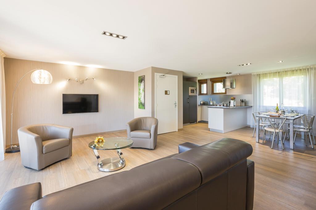 Logis Hotel Le Relais Du Bois Vialotte 利尼翁河畔勒尚邦 外观 照片