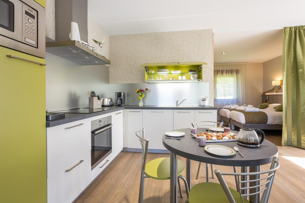 Logis Hotel Le Relais Du Bois Vialotte 利尼翁河畔勒尚邦 外观 照片