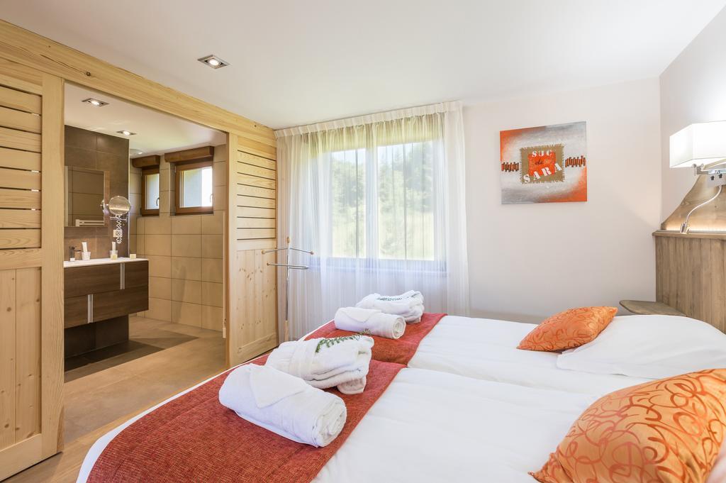 Logis Hotel Le Relais Du Bois Vialotte 利尼翁河畔勒尚邦 外观 照片