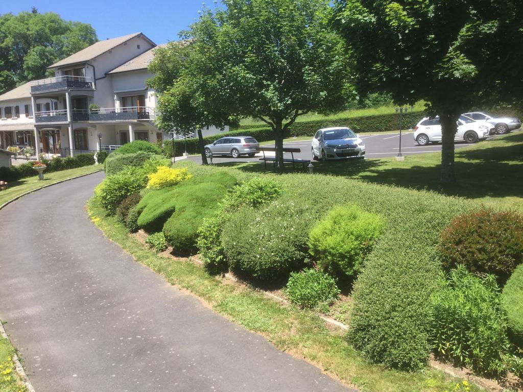 Logis Hotel Le Relais Du Bois Vialotte 利尼翁河畔勒尚邦 外观 照片