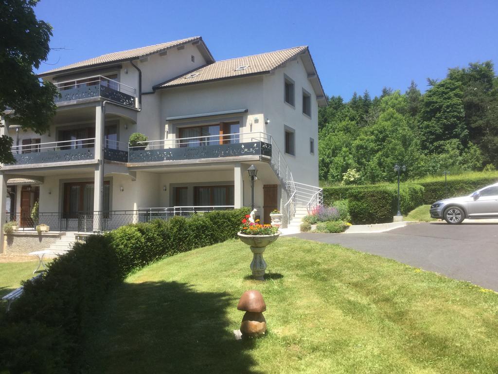 Logis Hotel Le Relais Du Bois Vialotte 利尼翁河畔勒尚邦 外观 照片